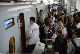 九州新幹線全線再開 ２８日から関西直通も