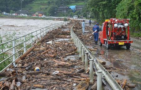 九州豪雨:阿蘇で新たに１遺体 熊本、大分両県で１８人に
