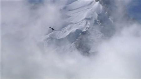 アルプス・モンブラン山系で雪崩 登山者９人が死亡