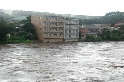 大分・佐賀で新たに３万人避難指示 豪雨で河川氾濫