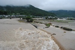 大雨:１５万世帯に避難指示・勧告 九州北部４県で