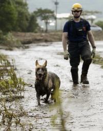 福岡で3000人孤立か 九州豪雨、死者24人に