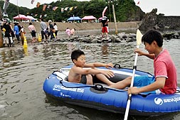 【久慈】舟渡海水浴場で海開き 8月末まで開設