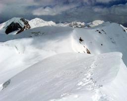 パキスタン未踏峰に福島の登山隊登頂 6000Ｍ級