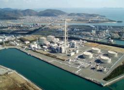 クラゲ大量発生で停止 関西電力の火力発電赤穂２号機