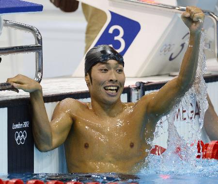 競泳の高３萩野が銅メダル ロンドン五輪第２日