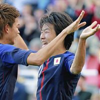 永井走ってループ！サッカー男子、８強進出