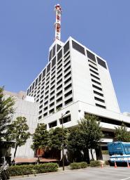 東電、２千億円超の赤字