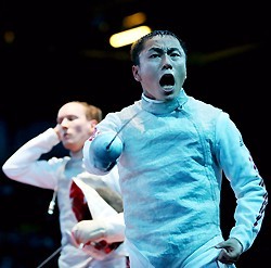 五輪フェンシング:男子フルーレ 太田雄貴、３回戦で敗退