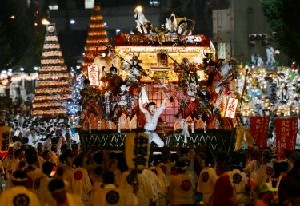 わっしょい百万夏まつり:北九州に祭り大集合