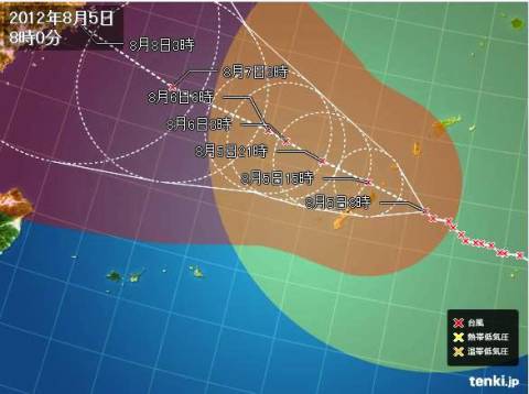 台風１１号:沖縄・奄美に最接近 暴風雨や高潮に警戒を