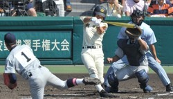 代打吉田、大会第１号！作新学院が逆転勝ち…夏の甲子園