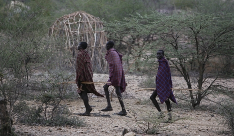 ケニアで農耕民と半遊牧民が衝突、５２人死亡