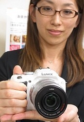 パナソニック、ミラーレス一眼「ＬＵＭＩＸ ＤＭＣ－Ｇ５」を９月に発売