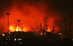 製油施設で爆発２４人死亡 ベネズエラ、老朽化深刻