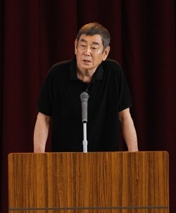 高倉健、受刑者に「大切な人のところへ帰ってください」 映画『あなたへ』