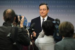 独連銀の反対押し切る ＥＣＢ、南欧国債買い支えへ