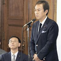 総裁ｖｓ幹事長、引くに引けない谷垣・石原氏