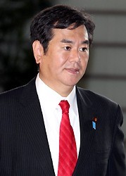 民主代表選:原口氏が出馬表明 鹿野氏も意向