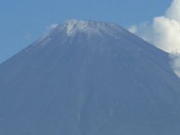 富士山 初冠雪 平年より１８日早く