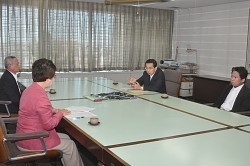 原発ゼロ方針:福井知事が批判 副経産相に「再考を」