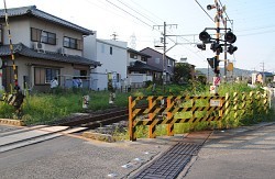 大垣のＪＲ東海道線:２歳児が線路に入りはねられ死亡