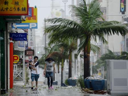 台風１６号:九州北部に最接近へ 厳重な警戒呼びかけ