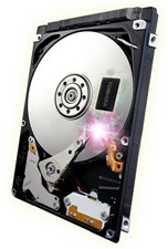 東芝、NAND型フラッシュメモリ搭載HDD「ハイブリッドドライブ」を製品化