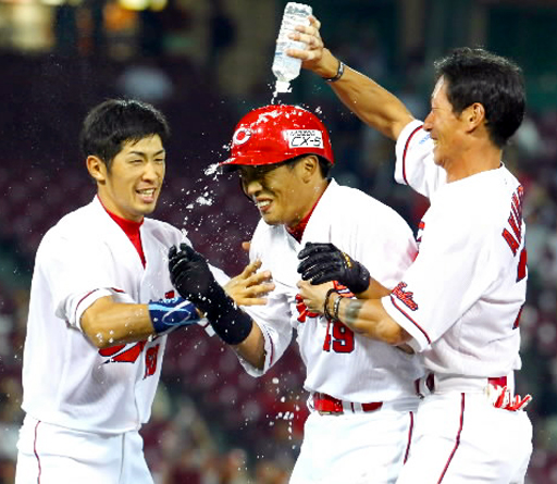 天谷、Ｖ打で今季４度目サヨナラ勝ち！…広島