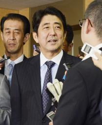 安倍自民“お友達人事”再び 補佐役に側近菅氏起用