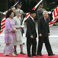 両陛下、来日のマレーシア国王夫妻と会見