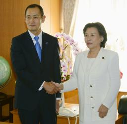 ノーベル賞:医学生理学賞に山中氏 「日本全体として受賞」 山中教授、官邸で野田首相と面会