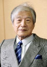 丸谷才一さん死去＝小説、評論などで活躍、８７歳