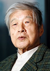 訃報:丸谷才一さん８７歳＝作家・文化勲章受章