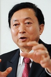 鳩山元首相の外交最高顧問復帰 自民・高村副総裁「大いに驚くべきこと」と皮肉