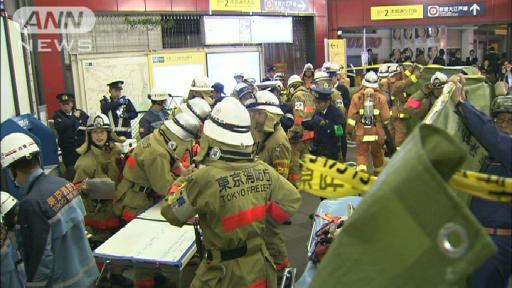 地下鉄で缶が破裂し11人けが メトロ本郷三丁目駅