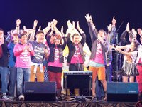 たむけん、芸歴20周年イベントで2万人を動員！エンディングには&quot;ノーギャラ&quot;さんまも登場！