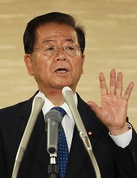 法相辞任:後任、滝氏で調整 首相「任命責任ある」