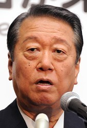 小沢一郎氏:「支持は広がらない」との見方 石原新党に