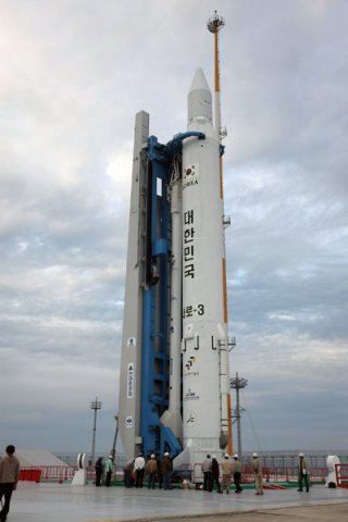 韓国の人工衛星、１１月９日に再打ち上げ、問題の部品はロシアへ