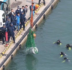 47NEWS ＞ 共同ニュース ＞ ドラム缶は同一種類か、尼崎事件 コンクリ除去し遺体発見へ