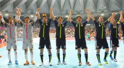 日本、初の決勝Ｔ進出 フットサルＷ杯、リビアに勝利