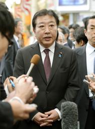 年内解散で政権内の綱引き激化 民主、ＴＰＰ公約明記へ