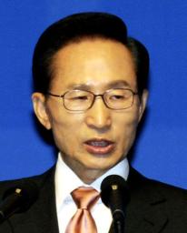 韓国大統領府が捜索拒否 李氏の土地購入疑惑めぐり