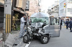 運転中に持病発作と判断…祇園暴走７人死亡事故