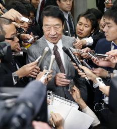 民主・鈴木県議、離党届を提出