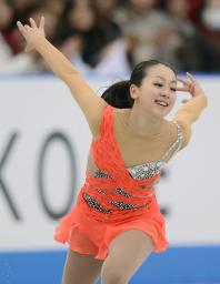 ＳＰ首位の羽生が初優勝 ＮＨＫ杯男子、高橋は２位