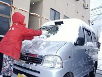 平野部で初雪 富山