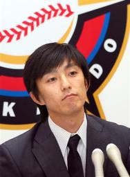 増井投手、１２５％増９千万円で契約更改