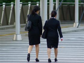 就活生は「ブラック企業」と見ている？ 離職率高い業種を敬遠する傾向